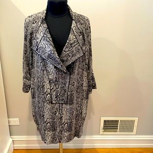 BCBG SZ M snake print tunic/dress